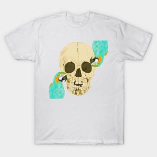 Adolescent skull with exposed teeth and macaws - Watercolor illustration T-Shirt